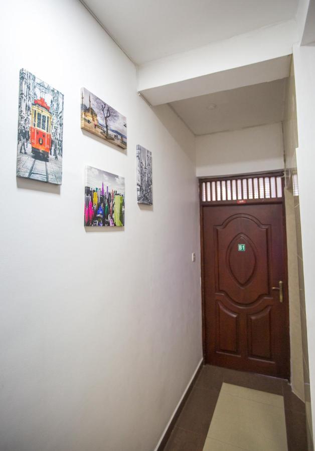 Hotel Maple Tree Residencies à Dehiwala-Mont Lavinia Extérieur photo